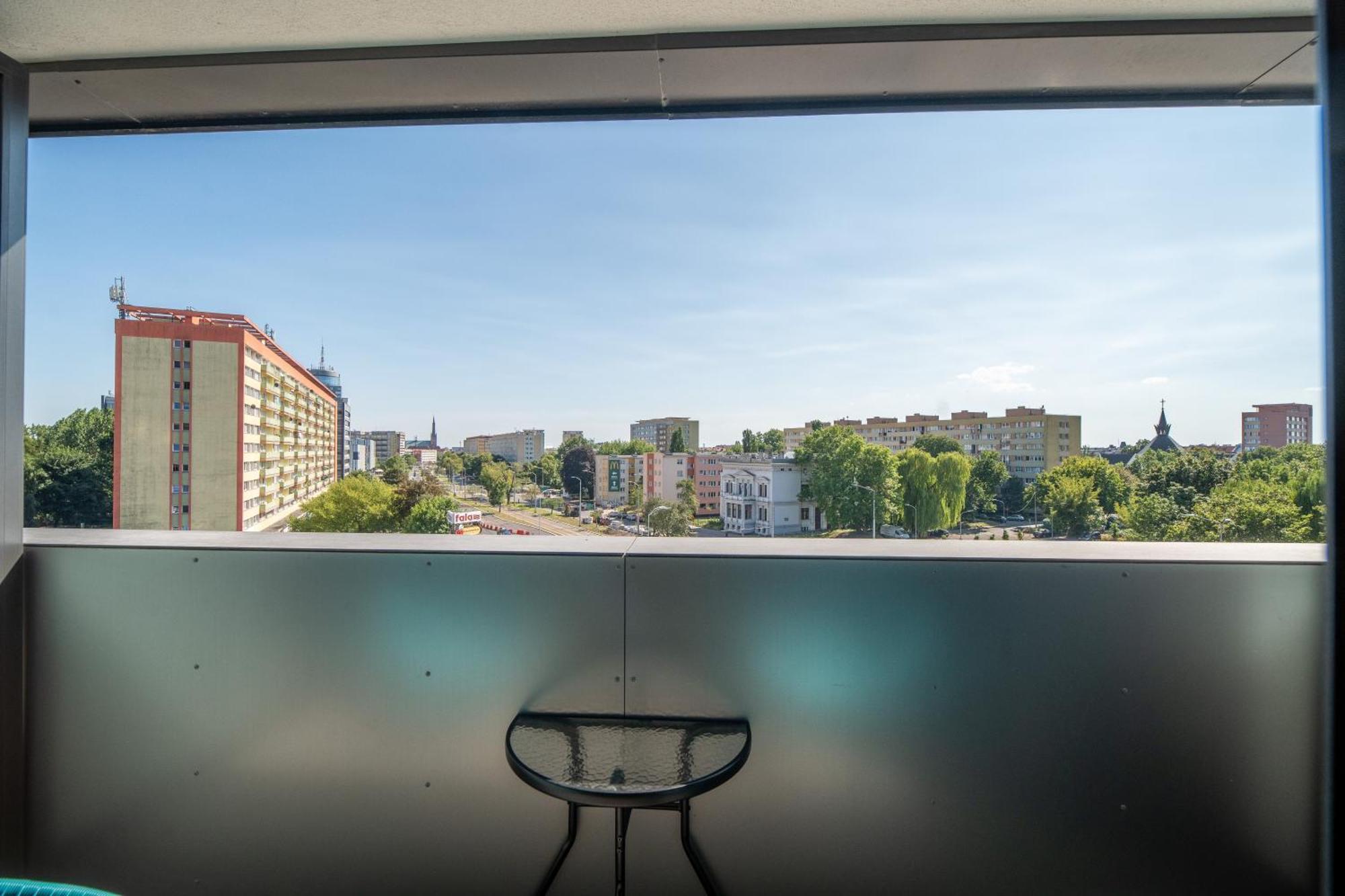 Hanza Tower Luxury Щецин Экстерьер фото